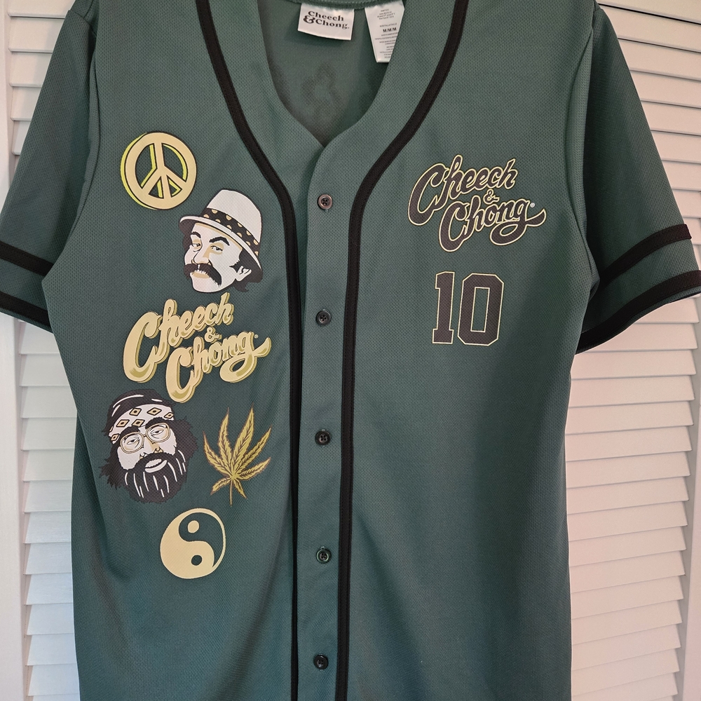 Instant Classic! Cheech & Chong Brand Green Casual Button Down Shirt